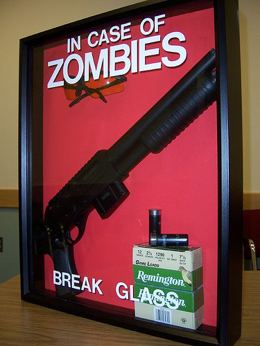 Zombie Awareness Month Tumblr_kz5qyjvrax1qzy1tgo1_400