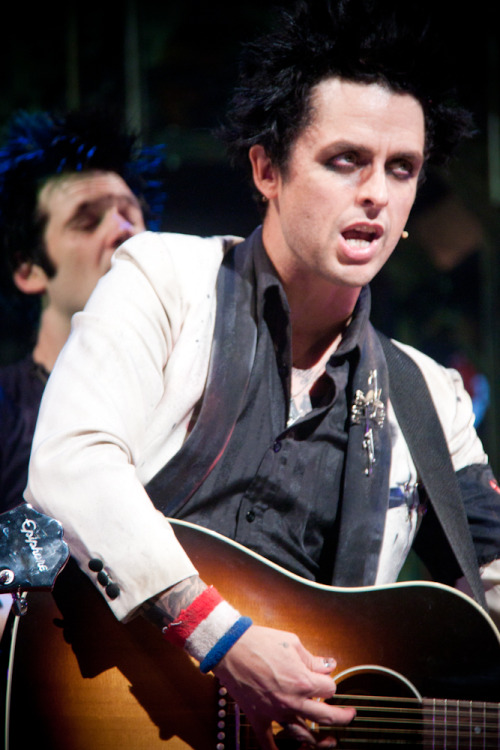 Billie Joe de St. Jimmy en Broadway!!!!!! - Página 4 Tumblr_l9hlefVVZc1qd8ui0o1_500