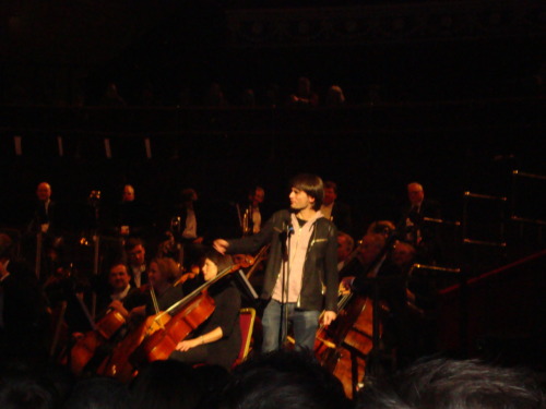 Jonny toca no Albert Hall para show de caridade! Tumblr_laik07sqtY1qbusm4o1_500