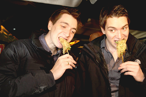 Fan Club de James et Oliver Phelps (Fred et George Weasley) - Page 9 Tumblr_lcwv2eKCHQ1qfq3u2o1_500