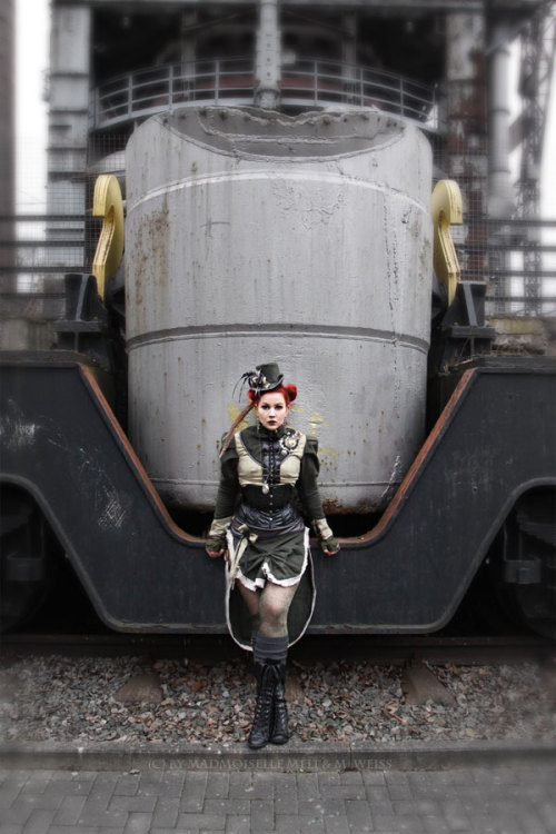 chicas steampunk Tumblr_lgxct31HVy1qca2d4o1_500