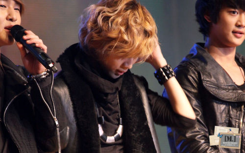 Chungwoon University OT Freshmen Singer Performance Event [110223] Tumblr_lh3lo7A9x21qeapkdo1_500