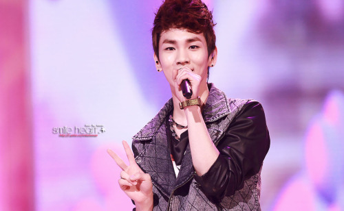  Key @ KBS Founding Anniversary Tumblr_lhhmnrnfEi1qavfrmo1_500