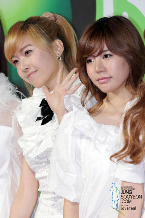 [PICS/GIFS][15-08-2011] Những hình ảnh đáng yêu của SunSica Tumblr_lkifncHetA1qe1i8fo1_500