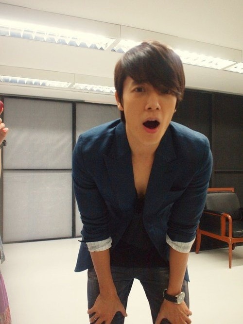 Donghae [동해] - Page 4 Tumblr_lkogr7pG3C1qasfa8o1_500