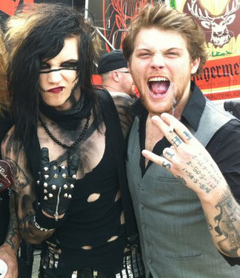 Danny Worsnop Tumblr_llnxk2qSCO1qbfooio1_400