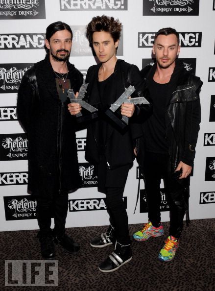 [Vote until your fingers bleed] Kerrang Awards 2011 Tumblr_lmjgwcgJ6B1qj3iago1_500