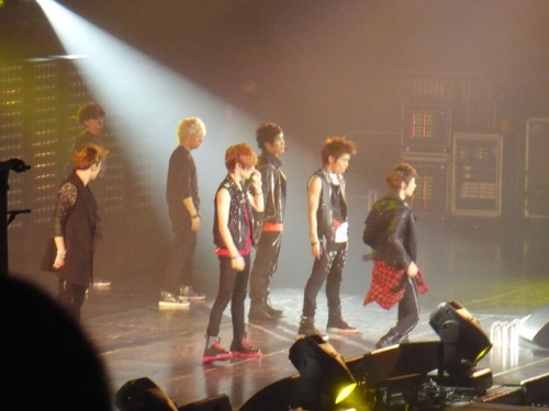 SHINee @ SM TOWN Live World Tour Concert in Paris (SECOND DAY) [110611] Tumblr_lmnabbvpum1qgbccyo1_500