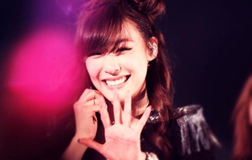 [PIC/GIF][20-07-2011] Những hình ảnh đáng yêu của Tiffany Tumblr_lokwyxzGBg1qdvvs2o2_500