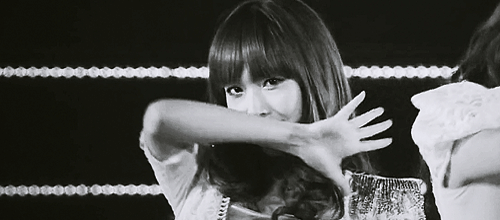 [GIF] Hình ảnh Sexy của Jessica @ Japan Arena Tour!! Tumblr_lomjmnTKMb1qjq8gao2_500
