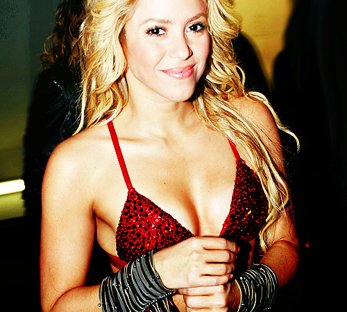 Shakira.;* - Page 39 Tumblr_lp4sm5g2zo1qdafsho1_500