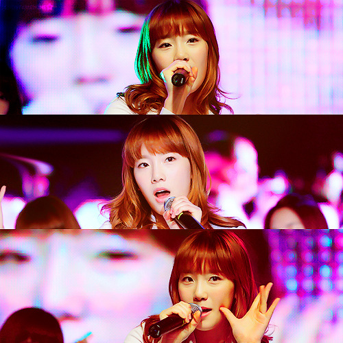 [PICS][GIFS][07-08-2011] Taeyeon - Một Kid Leader hoàn hảo Tumblr_lphp47W7RP1qigaf6o1_500