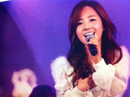 [PICS][GIFS][21-08-2011] Kwon Yuri - Người tôi yêu nhất Tumblr_lq2n8eQlyB1qayr8ko1_500