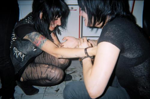 deathrock & goth+punk  people image thread - Page 3 Tumblr_lqqasgjvbR1qaiubpo1_500