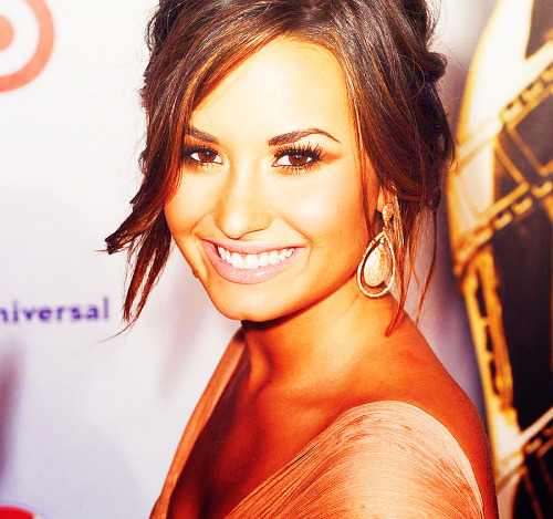 Demi Lovato  - Page 11 Tumblr_lrcdxpoUu01qam7ojo1_500