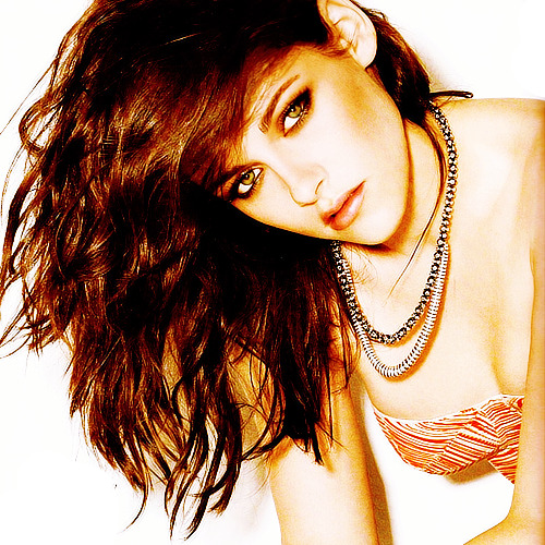 Kristen Stewart - Page 18 Tumblr_lsd2taaxfE1qc4g8vo1_r3_500