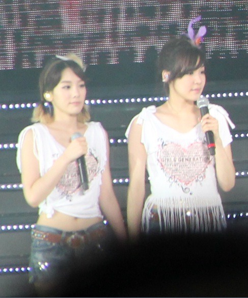 [PIC+VID+GIF][20/1/2012]∴♥∴ TaeNy ∴♥∴ Happy's Heaven ∴♥∴ Twinkle - Taeny Lấp Lánh - TaeTiSeo  ∴♥∴ - Page 11 Tumblr_lsmj71bRIL1r289q4o1_500