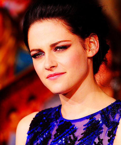 Kristen Stewart - Page 18 Tumblr_lvj84lY2Bf1qcy35po1_500