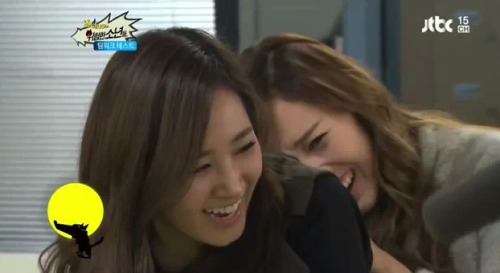 [PIC+VID+GIF][6/1/2012]«๑۩۞۩๑_ YURI ♥ JESSICA_๑۩۞۩๑_ PARIS ♥♕♥ ROMANTIC CITY ♥f  YULSIC_๑۩۞۩๑» - Page 12 Tumblr_lx4j65qxv71qat6qvo1_500