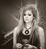 ● Avril Lavigne - Page 2 Tumblr_lxqzag254c1r5ni2qo4_250
