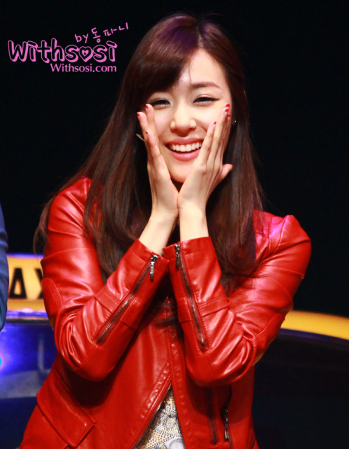 [PICS]: Fany cute trong bộ áo đỏ Tumblr_lyehvp3sYL1qc6cb5o1_500