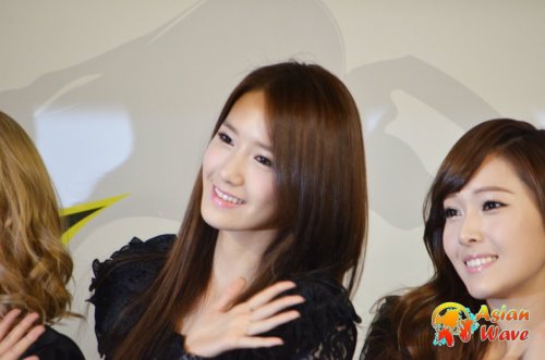 [PIC+GIF][23-1-2011] »-{♥}-»ღ°•(¯`·._.· YoonSic Fam ·._.·´¯)•ღ°»-{♥}-» °l||l° Sexy and Sweet °l||l° - Page 12 Tumblr_lz9d96SZnr1qd704zo2_500