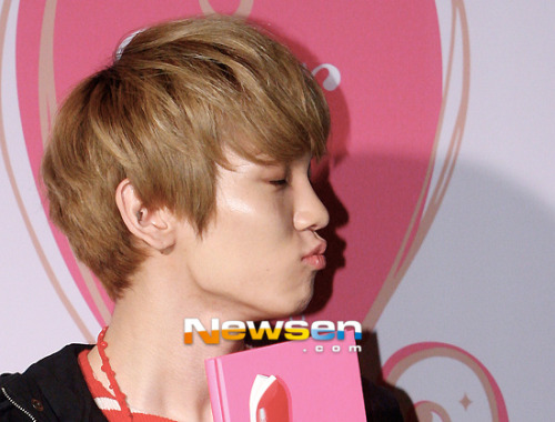 120229 Key @ Etude House Evento "Dear my lips-talk" Tumblr_m057z6bkGJ1qff7woo1_500