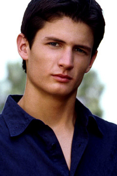 Nathan Royal Scott Tumblr_m1z5cePqa61qfj82mo1_250