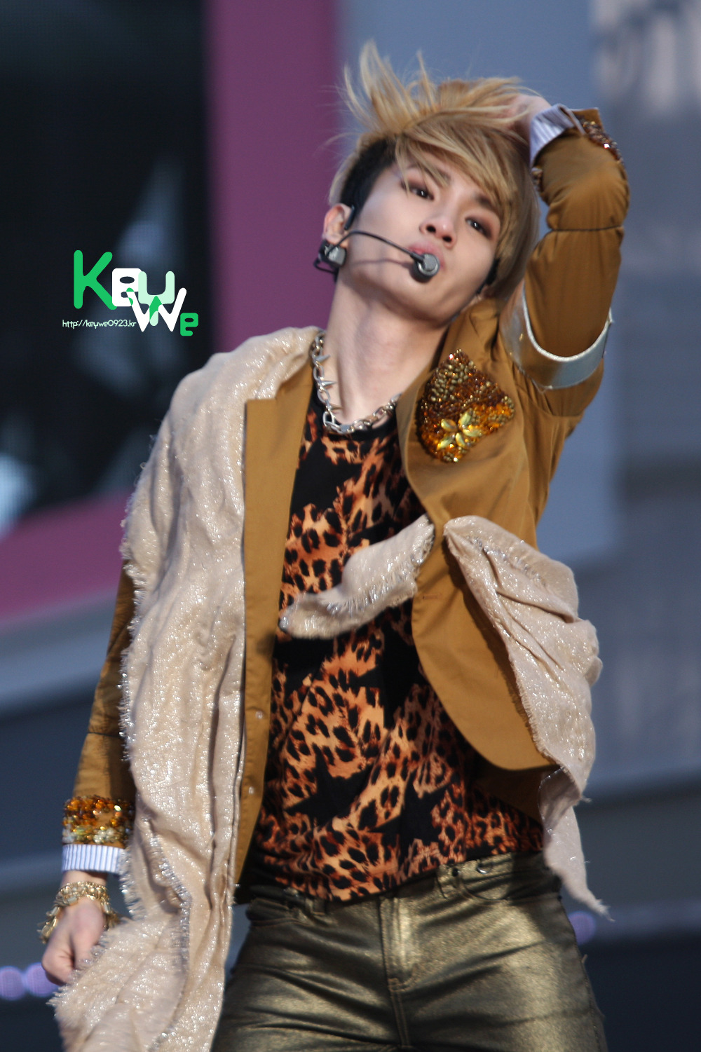 120414 Key @ KBS Love Request Tumblr_m2h3vzrjCM1r5kb7po1_1280