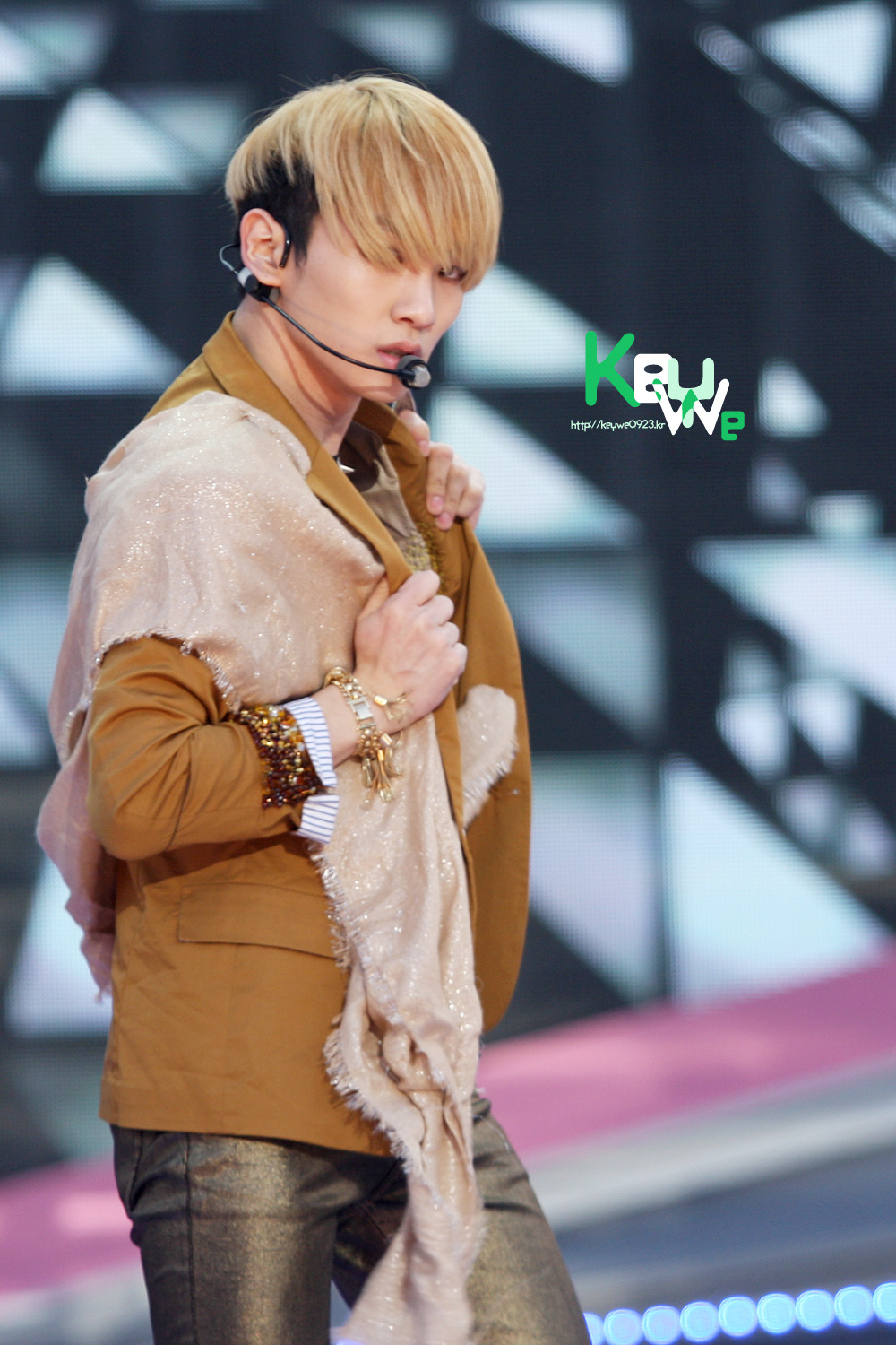 120414 Key @ KBS Love Request Tumblr_m2h3wzKzpH1r5kb7po1_1280