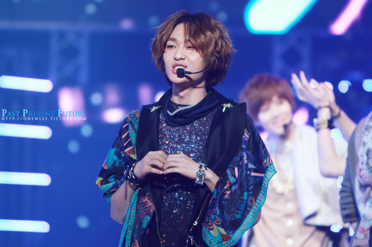  120420 Onew @ Music Bank Tumblr_m2sk9bvw2D1r8fs1io1_1280