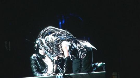 Gira >> "The Born This Way Ball Tour" [5]  - Página 20 Tumblr_m35uzrTLD91r3ptbfo1_1280