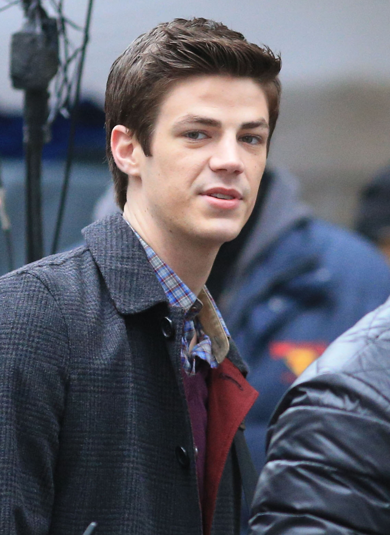 Grant Gustin en el set de "The Flash" Tumblr_n2uyefuQmh1r4ezfzo4_1280