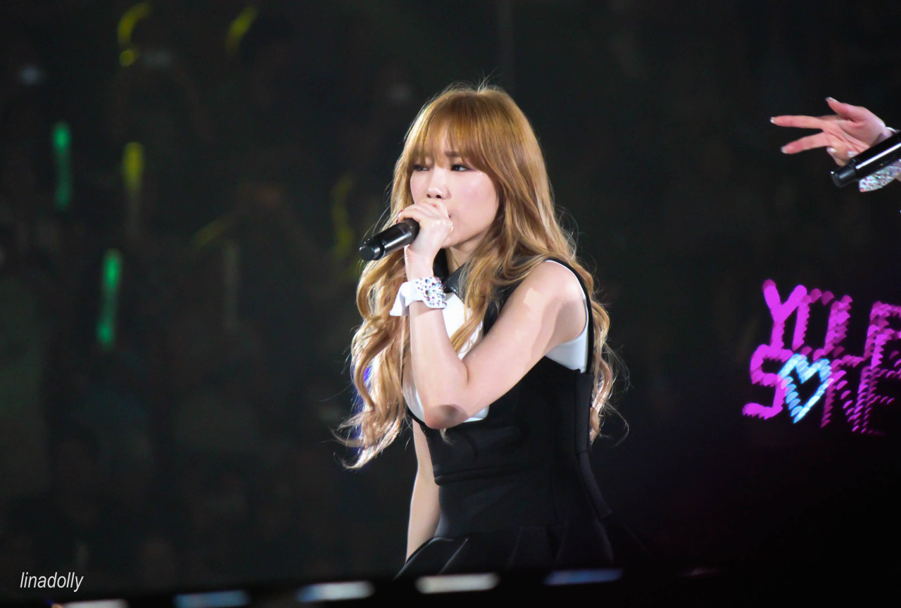 [PIC][07-08-2014]SNSD khởi hành đi LA để tham dự "KCON 2014" vào hôm nay - Page 10 Tumblr_nac0gcFFQz1qeuesho3_1280