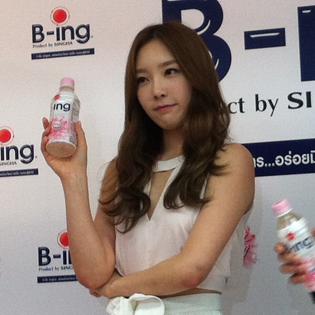 [PIC][21.08.13] Taeyeon tham dự sự kiện của "B-bing" tại Bangkok, Thái Lan Tumblr_mrvr61PzGv1rpnu77o8_1280