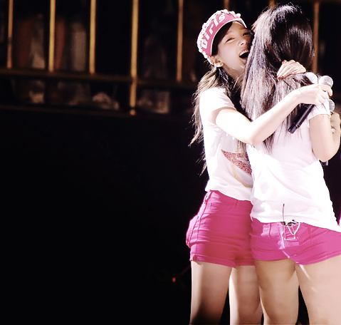 YulTae/TaeRi (Yuri ♥ Taeyeon) Tumblr_mthla6dMXF1qfih97o1_500