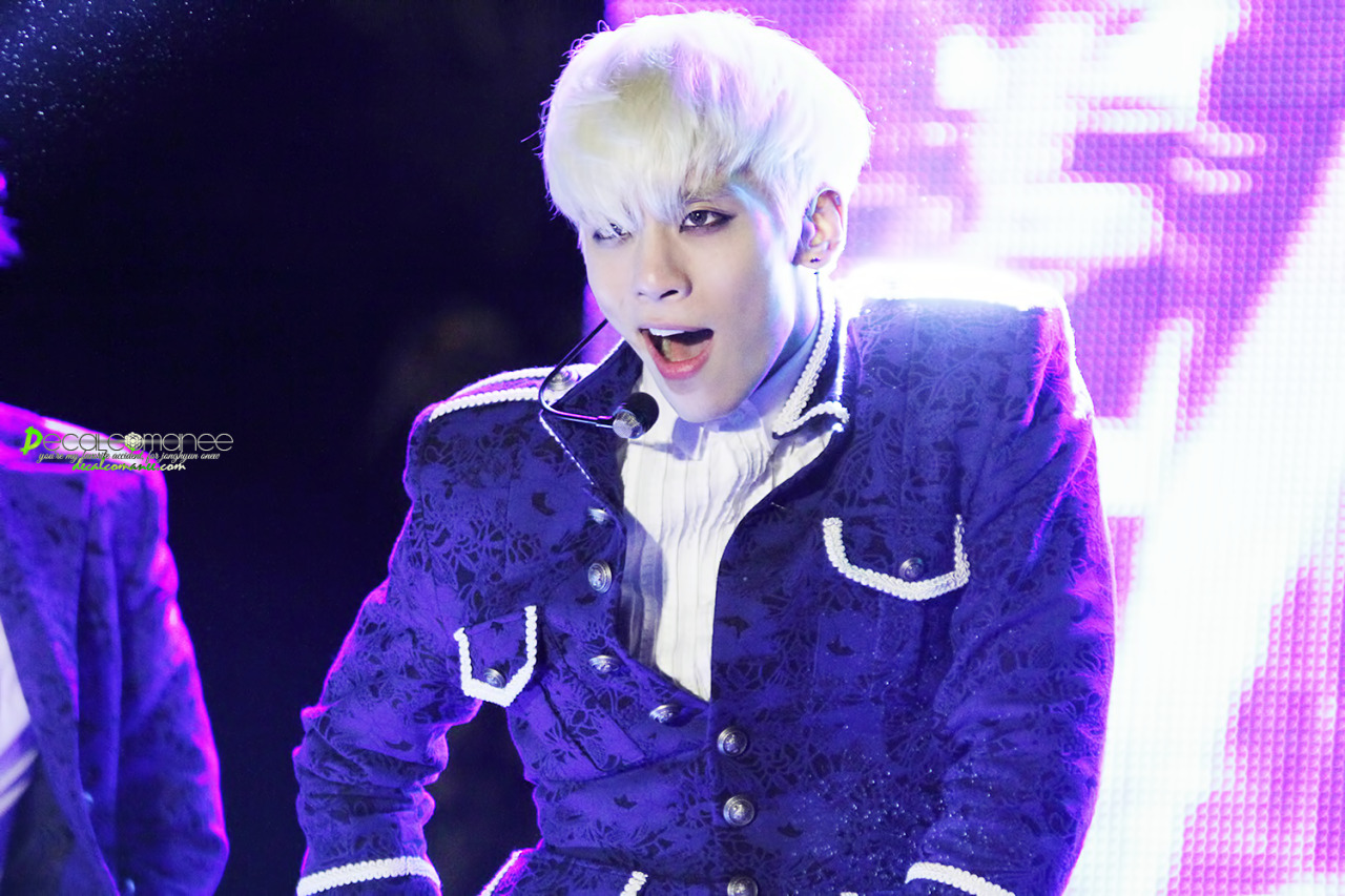 131030 Jonghyun @ Kookmin University Festival (National Festival for Olympics) Tumblr_mvhmr8Tavl1qzk8j4o1_1280