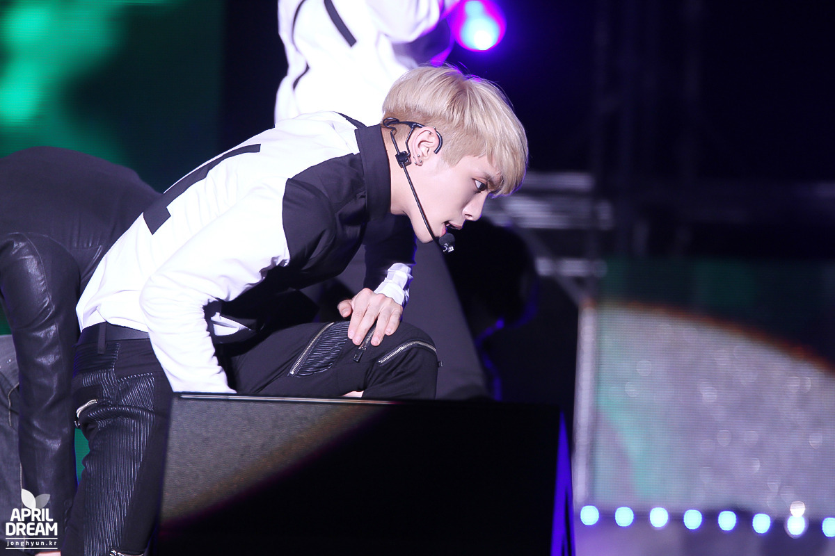 140823 Jonghyun @  'M-Super Concert' Tumblr_nbhd59lRf91r36tcgo1_1280