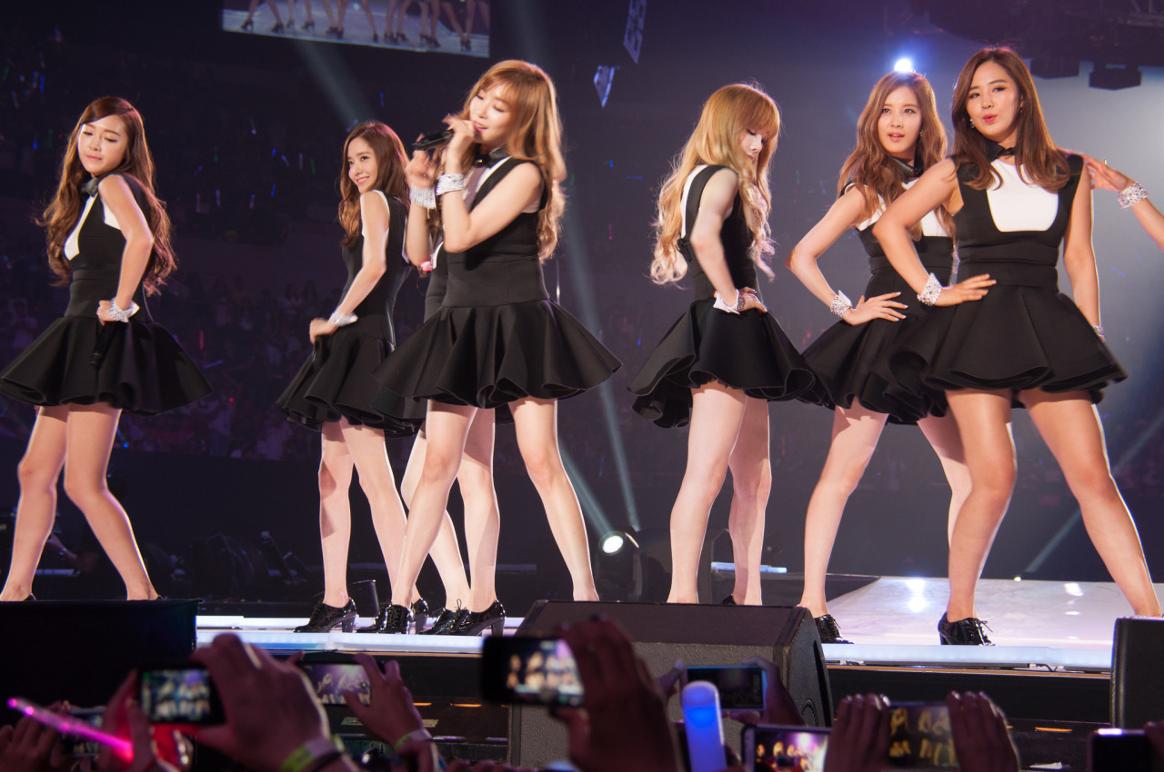 [PIC][07-08-2014]SNSD khởi hành đi LA để tham dự "KCON 2014" vào hôm nay - Page 9 Tumblr_naabkm3c1I1sewbc1o1_1280