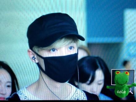 [PREVIEW] 140907 Beijing Airport - Arrival [46P] Tumblr_nbidd8hEHB1qhmxnlo1_500