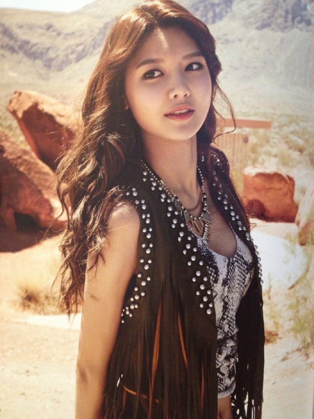 [PIC][23-08-2014]Hình ảnh mới nhất từ Photobook "Girls' Generation In Las Vegas" của SNSD - Page 2 Tumblr_nawqlu8DsF1sewbc1o1_1280