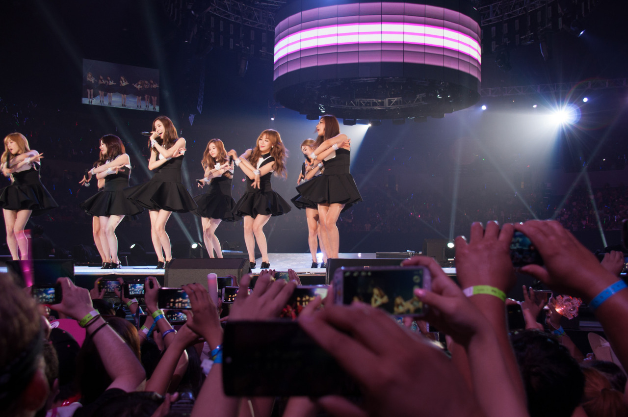 [PIC][07-08-2014]SNSD khởi hành đi LA để tham dự "KCON 2014" vào hôm nay - Page 9 Tumblr_naabmoErUE1sewbc1o2_1280