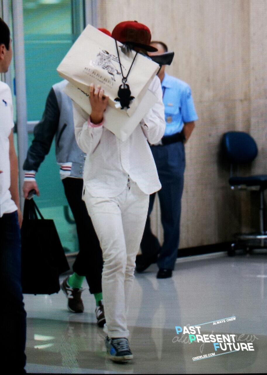 130916 SHINee @ Aeropuerto de Gimpo desde Japón Tumblr_mt76sriLO11r8fs1io1_1280