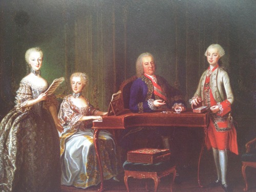 Marie-Antoinette & her sisters Tumblr_ms8ukpSI1B1qiu1coo1_500