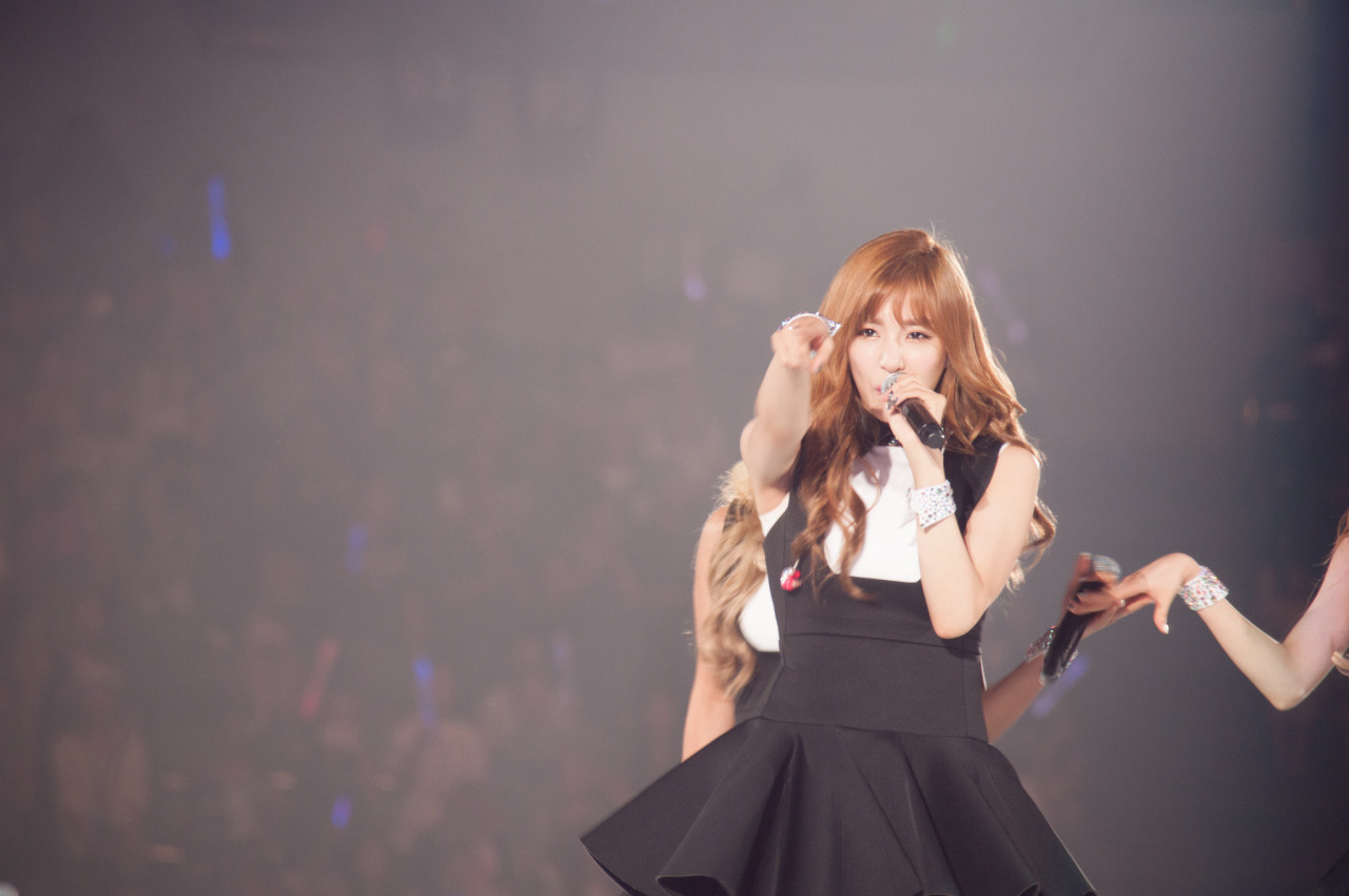 [PIC][07-08-2014]SNSD khởi hành đi LA để tham dự "KCON 2014" vào hôm nay - Page 9 Tumblr_naaafdljCo1sewbc1o1_1280