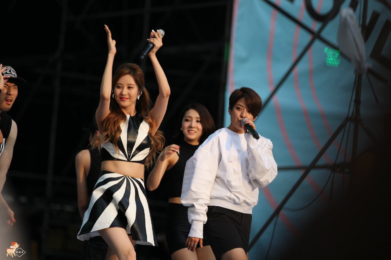 [PIC][15-08-2014]SNSD tham dự "SMTOWN LIVE WORLD TOUR IV in SEOUL" vào chiều nay - Page 3 Tumblr_nala8qtE4D1sewbc1o1_1280