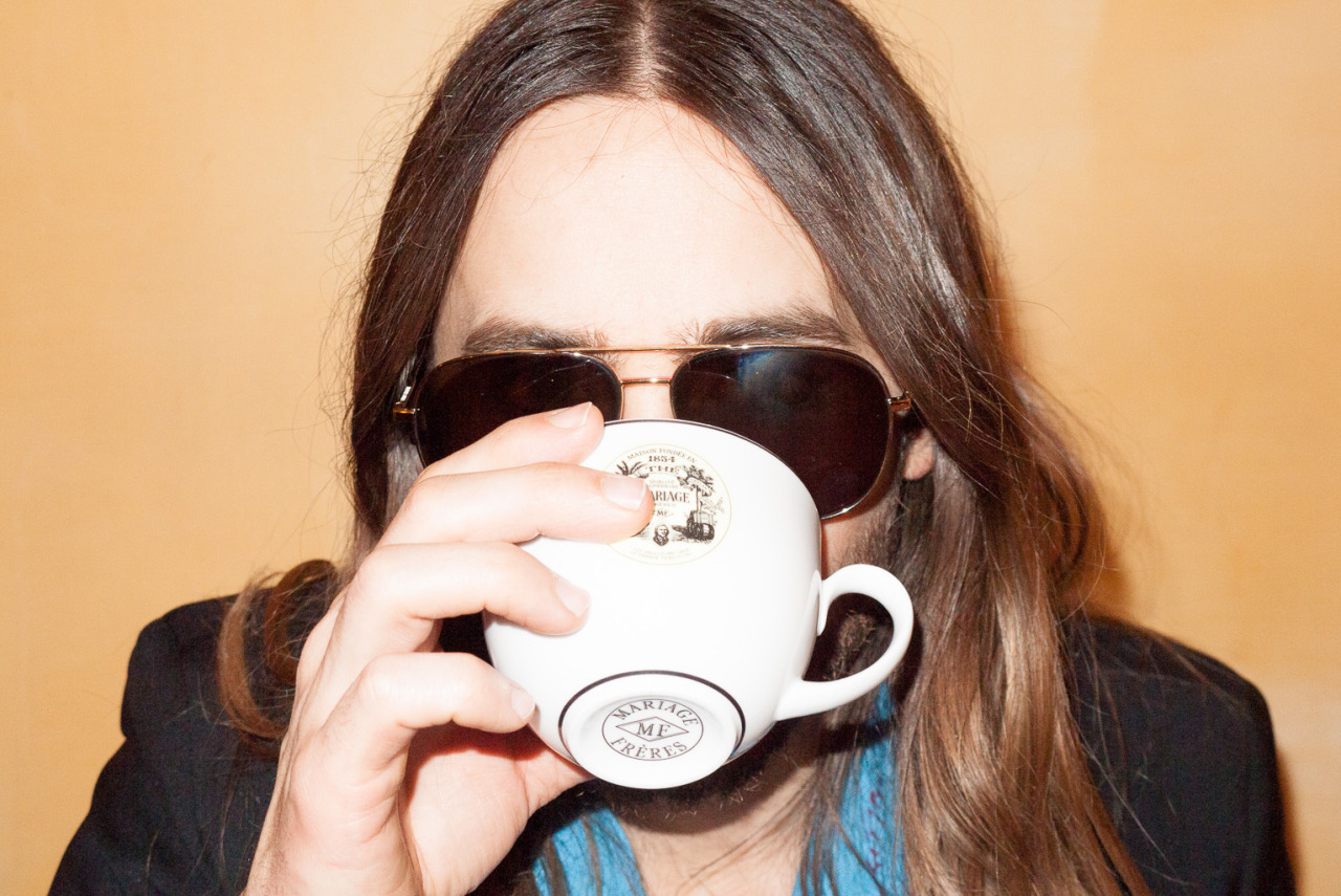 5 - [PHOTOSHOOT] Jared Leto by Terry Richardson - Page 31 Tumblr_n2aefcUaSC1qa42jro1_1280