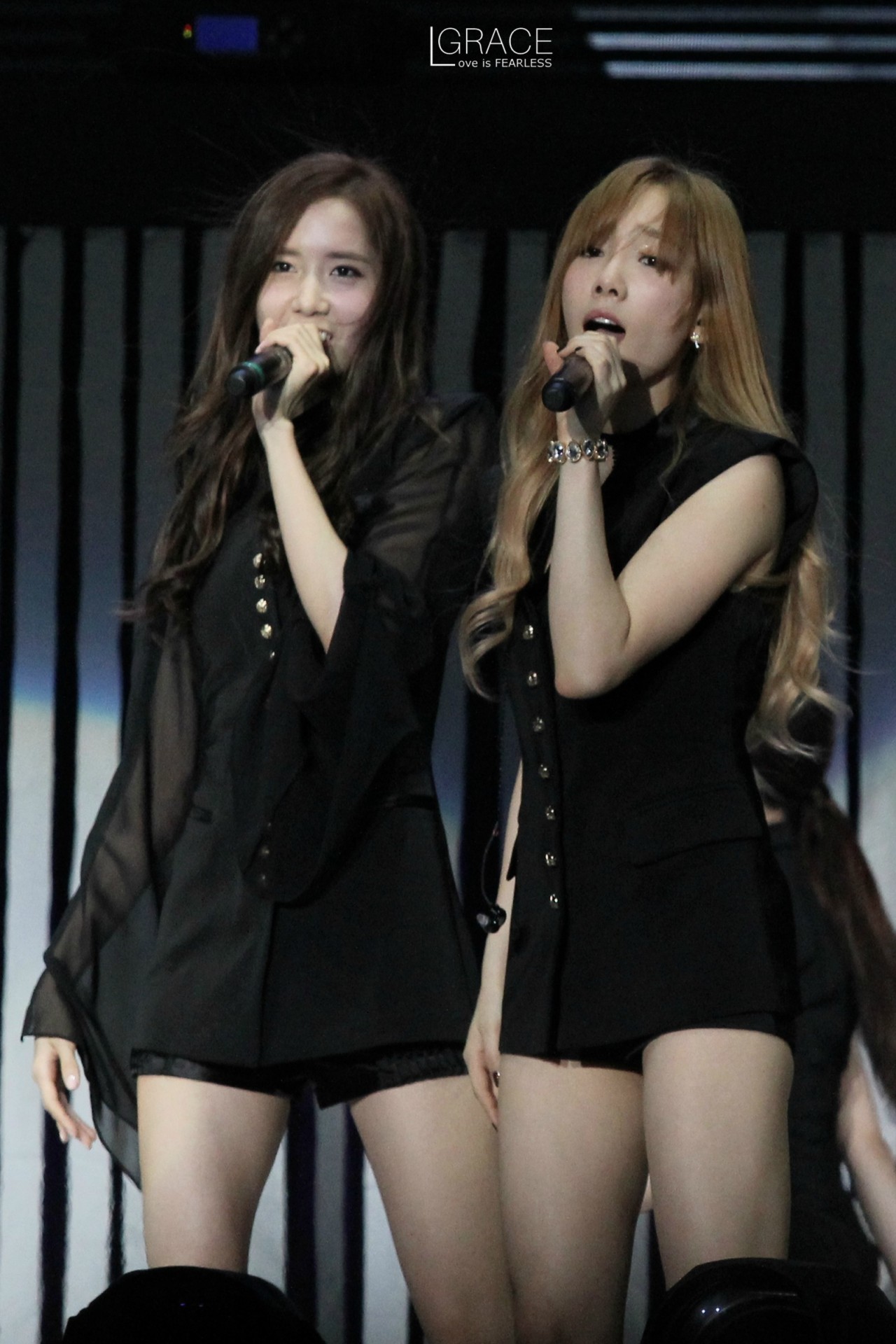 [PIC][30-09-2014]SNSD khởi hành đi Trung Quốc để tham dự "China for GG 1st Fan Party in ShenZhen" vào sáng nay - Page 6 Tumblr_ncrvweJ8qp1sewbc1o5_1280