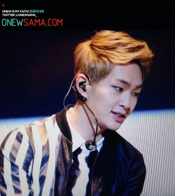 140126 Onew @ Festival Tour in Hong Kong Tumblr_n00iz7Q6lU1r8fs1io1_1280