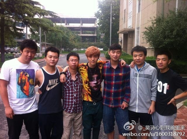 [OTHER] 130918 Luhan with his friends [6P] Tumblr_mtbnszwOc41ralgblo2_1280